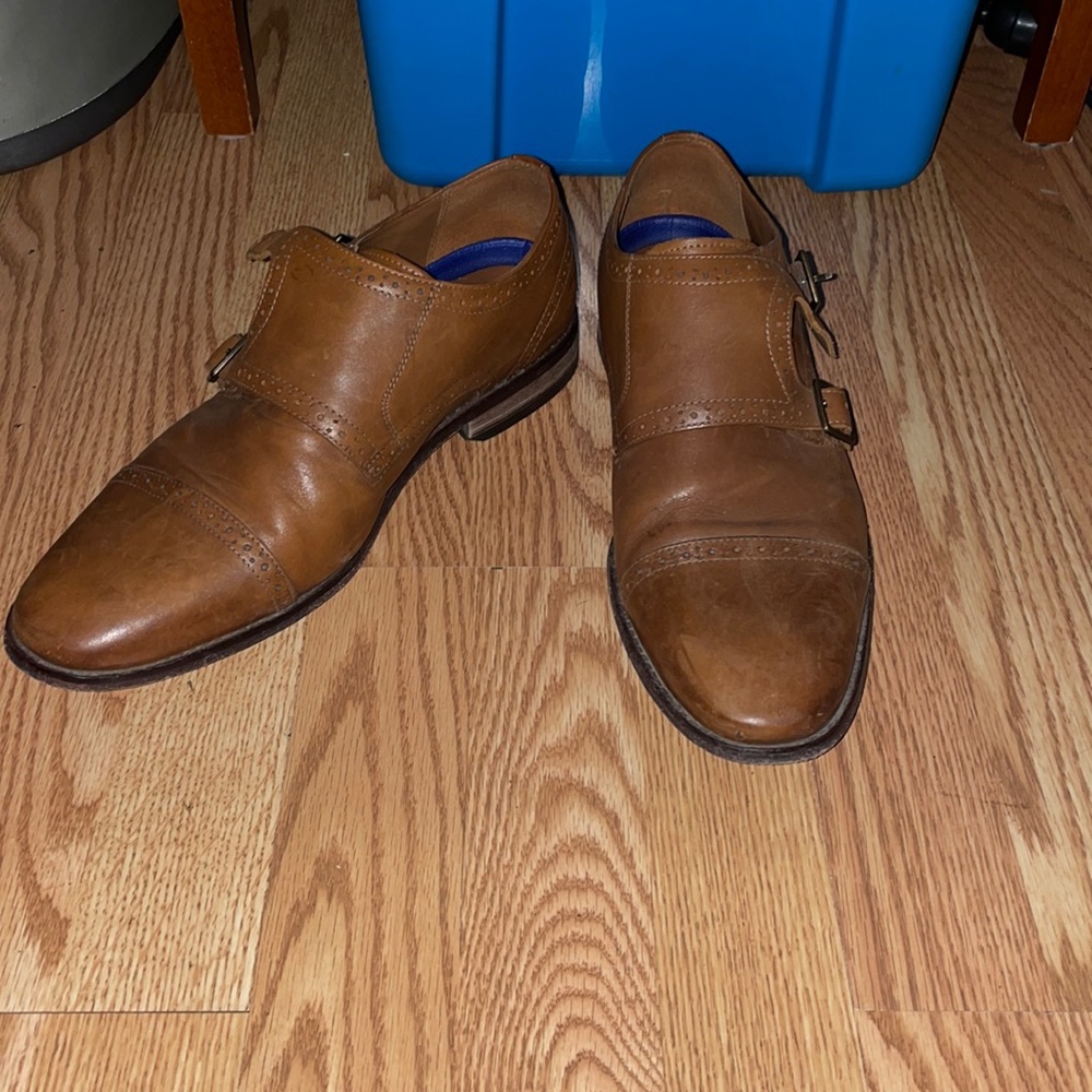 Mens dress shoes